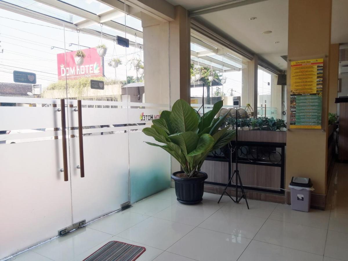 DOM Hotel Jogja Ngaglik Kültér fotó