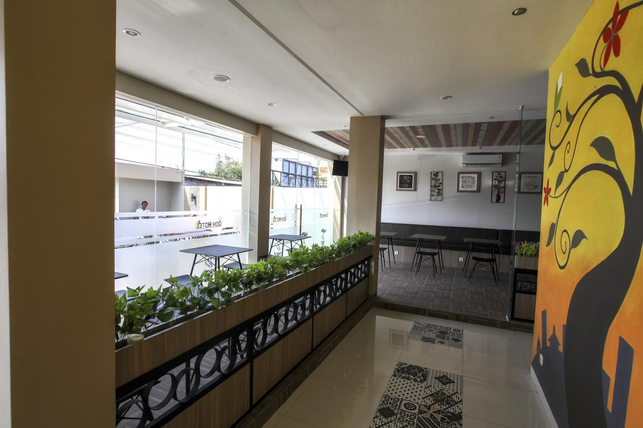 DOM Hotel Jogja Ngaglik Kültér fotó